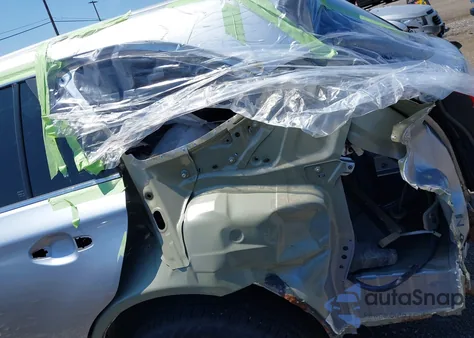 2019 Subaru Outback 2.5I Premium z USA, uszkodzony, nr VIN 4S4BSAFC0K3345861